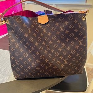 Authentic Graceful MM